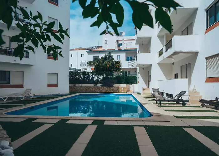 Deluxe Oldtown By Umbral