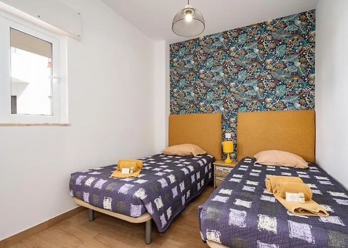 Deluxe Oldtown By Umbral